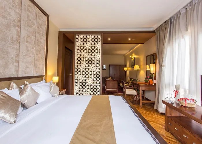 Hotel Shangri-la, 5*