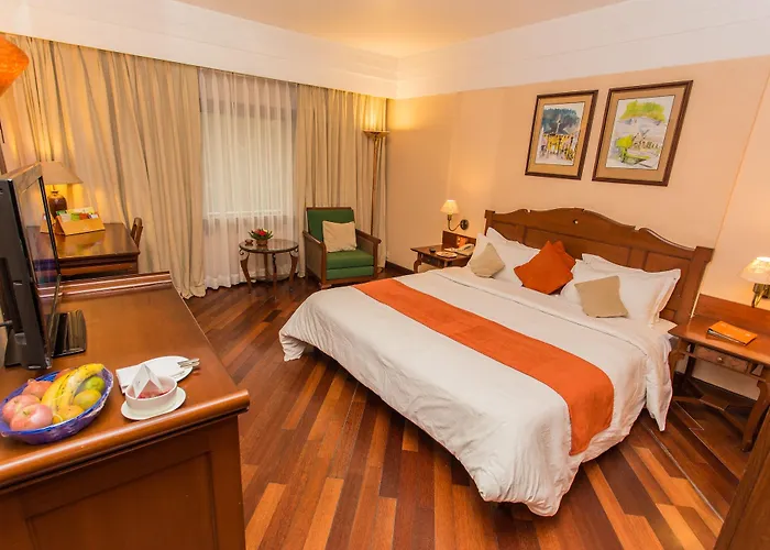Shangri-la, Hotel 5*