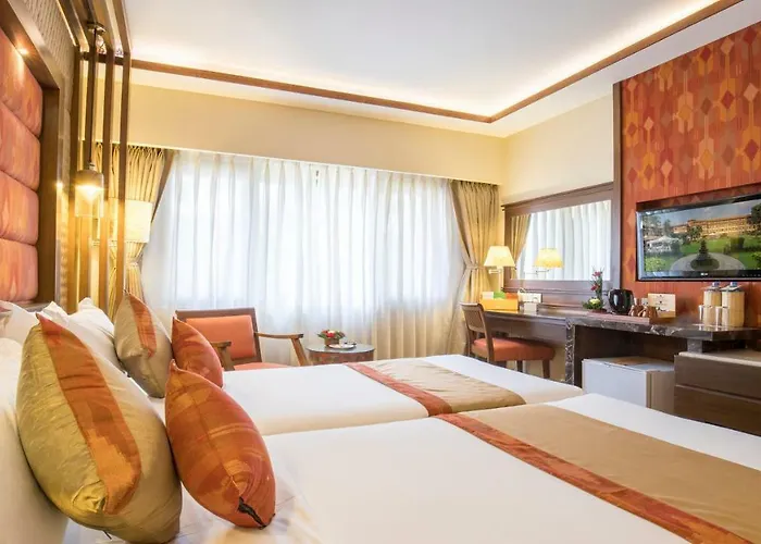 Shangri-la, Hotel