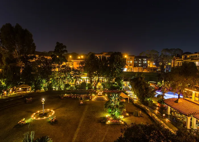 Hotel Shangri-la, 5*
